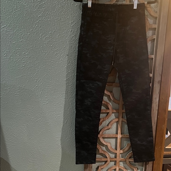 Flog Bevy Flog Camo Black Elastic Waist Stretch Shely Jogger - Picture 2 of 4